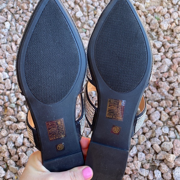 NIB Bling Rhinestone Sparkly Ring Mules Flats - Picture 6 of 10